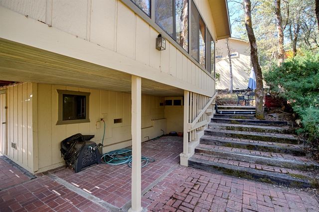 12040 Torrey Pines Drive, Auburn, CA 95602