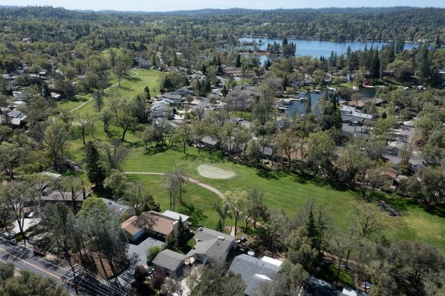 12040 Torrey Pines Drive, Auburn, CA 95602