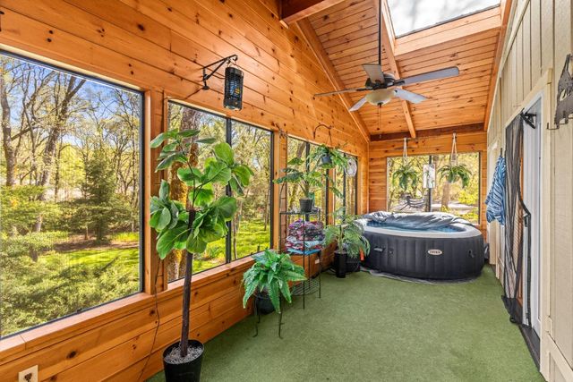 12040 Torrey Pines Drive, Auburn, CA 95602