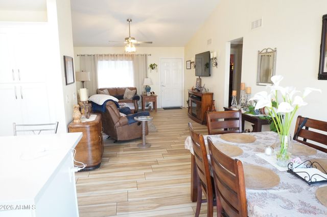 1550 E DESERT INN Drive, Chandler, AZ 85249