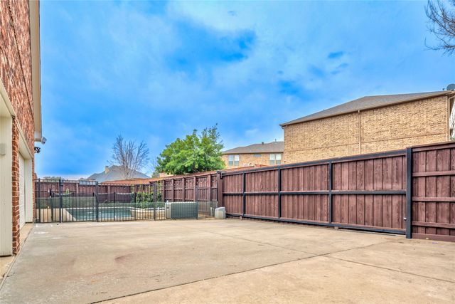 5581 Beacon Hill Drive, Frisco, TX 75036