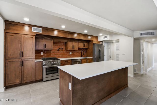 728 GREEN COVE Drive, El Paso, TX 79932