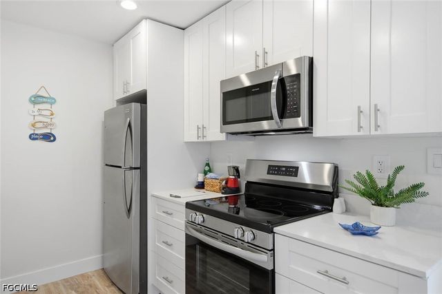 805 E Gulf DR 8A, Sanibel, FL 33957