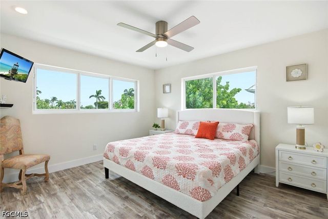 805 E Gulf DR 8A, Sanibel, FL 33957