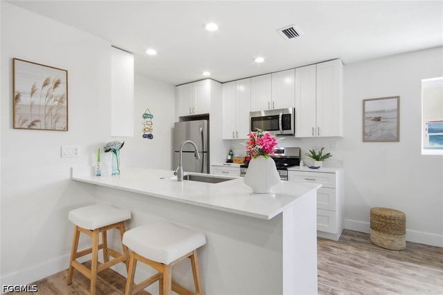 805 E Gulf DR 8A, Sanibel, FL 33957