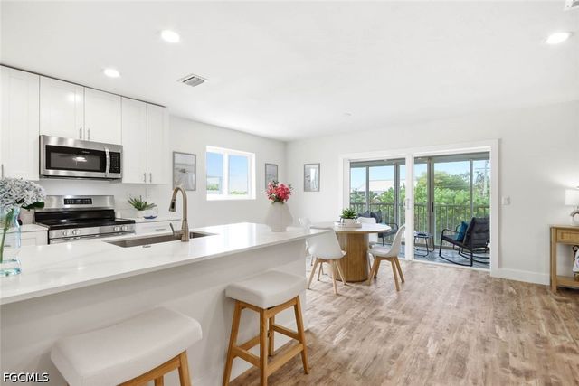 805 E Gulf DR 8A, Sanibel, FL 33957