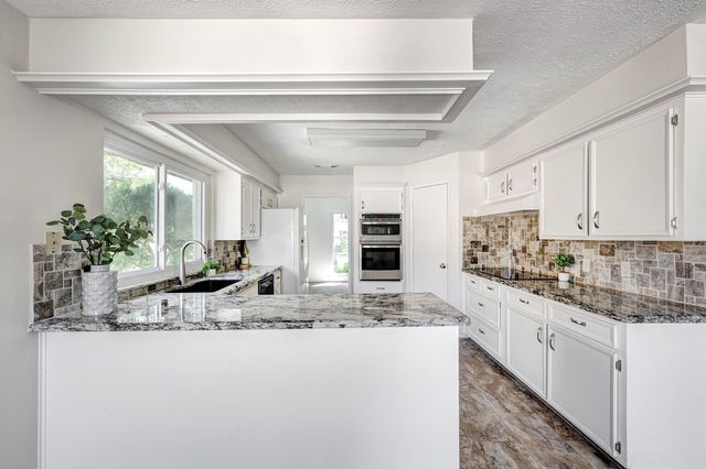 9931 Sageglow Drive, Houston, TX 77089