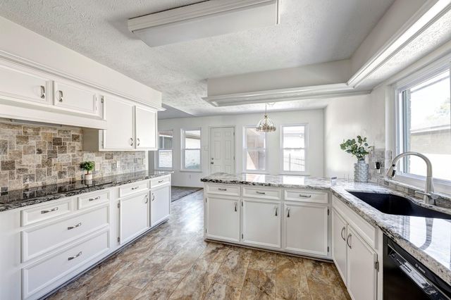 9931 Sageglow Drive, Houston, TX 77089