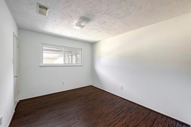 9931 Sageglow Drive, Houston, TX 77089