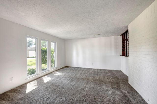 9931 Sageglow Drive, Houston, TX 77089