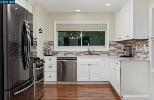 3230 Stanley Ct, Concord, CA 94519