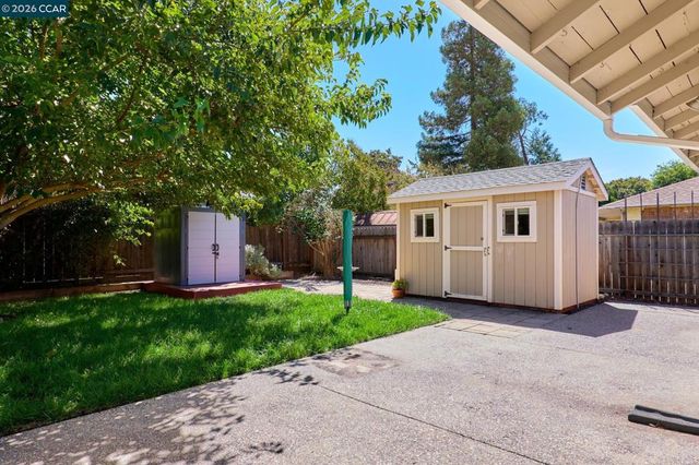 3230 Stanley Ct, Concord, CA 94519