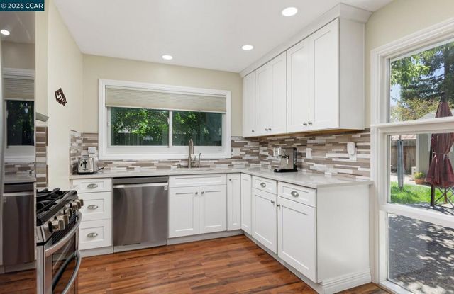 3230 Stanley Ct, Concord, CA 94519