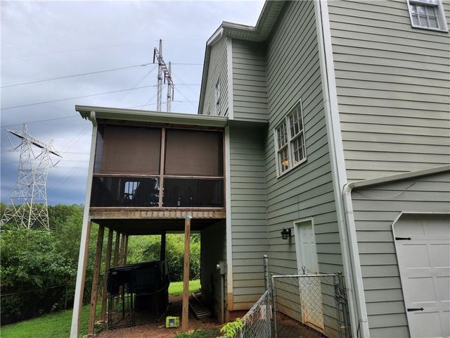 4656 Chimney Rock Drive SW, Lilburn, GA 30047