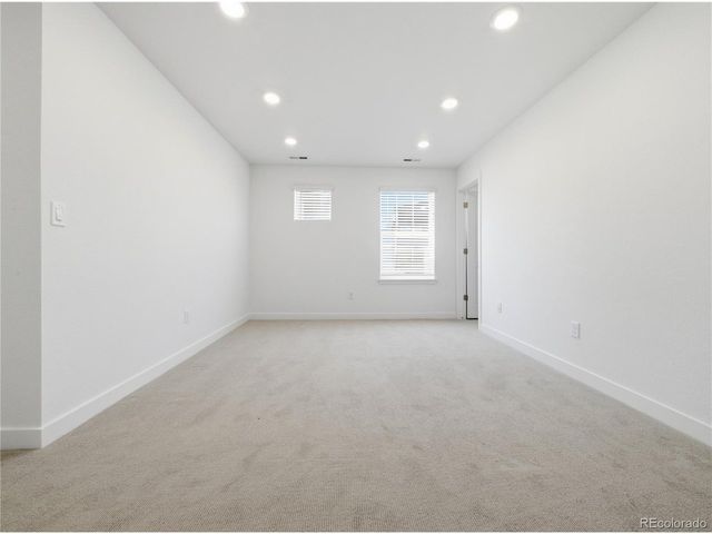 9989 E 62nd Ave, Denver, CO 80238