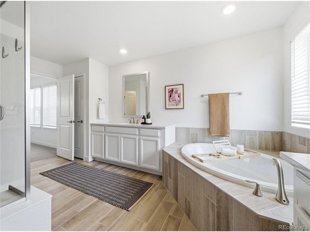 9989 E 62nd Ave, Denver, CO 80238