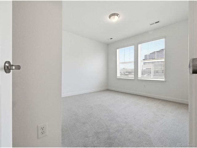 9989 E 62nd Ave, Denver, CO 80238