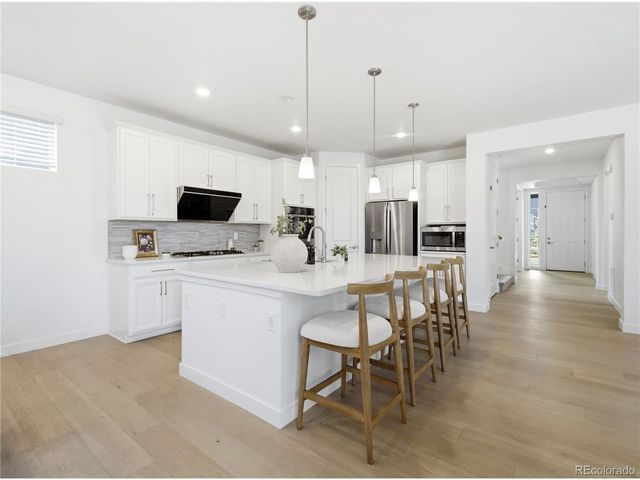 9989 E 62nd Ave, Denver, CO 80238