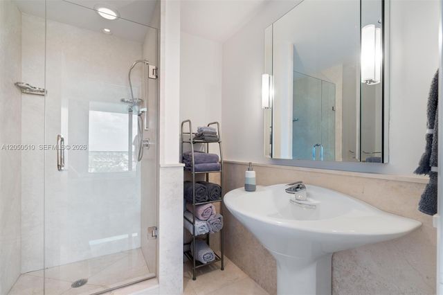 3055 Harbor Dr 1202, Fort Lauderdale, FL 33316