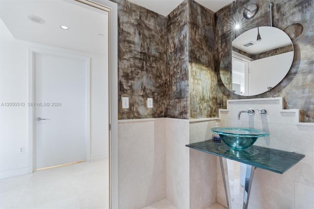 3055 Harbor Dr 1202, Fort Lauderdale, FL 33316