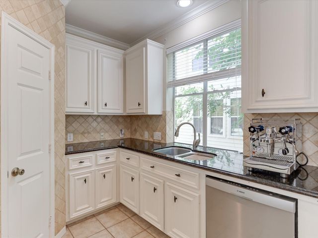 1706 Tuam Street C, Houston, TX 77004