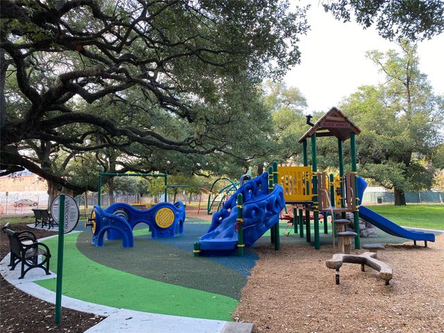 1706 Tuam Street C, Houston, TX 77004