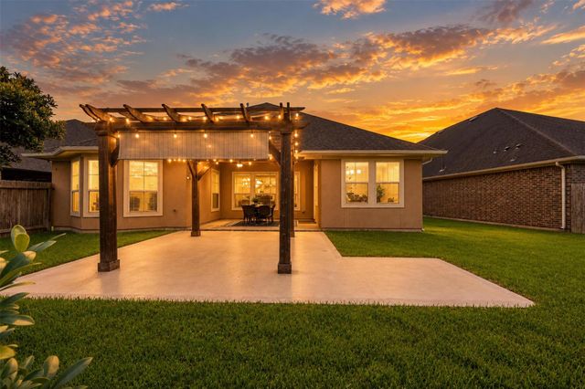 2112 Nogalas Lane, League City, TX 77573