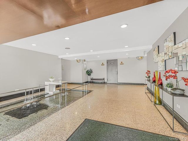 3363 Sedgwick Avenue 4L, Bronx, NY 10463