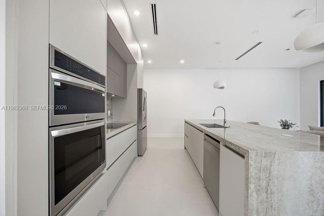 1321 NE 13th Ave 1321, Fort Lauderdale, FL 33304