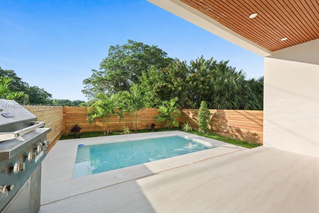 1321 NE 13th Ave 1321, Fort Lauderdale, FL 33304