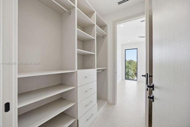 1321 NE 13th Ave 1321, Fort Lauderdale, FL 33304