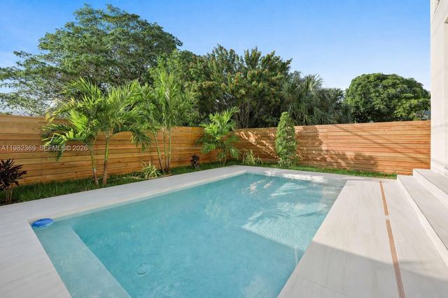 1321 NE 13th Ave 1321, Fort Lauderdale, FL 33304