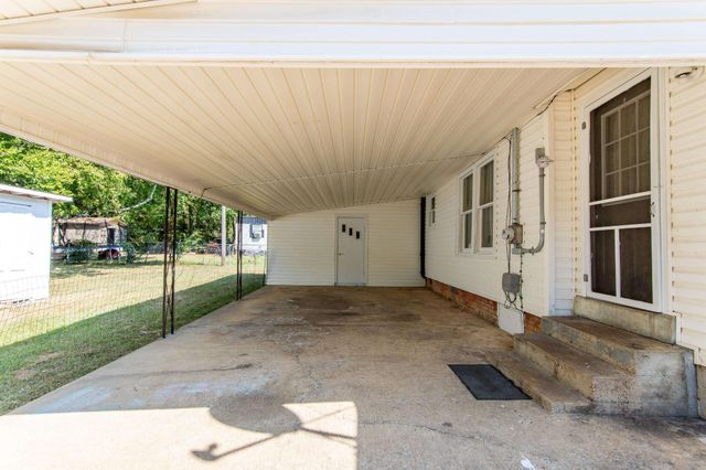230 WHITE ST, Savannah, TN 38372
