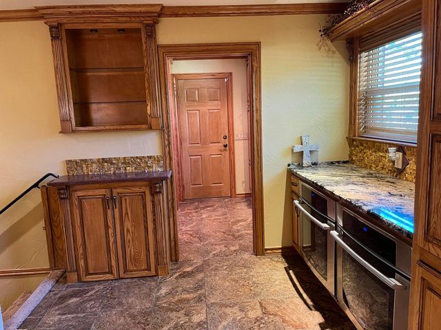 1407 Amarillo Street, Plainview, TX 79072