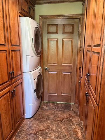 1407 Amarillo Street, Plainview, TX 79072