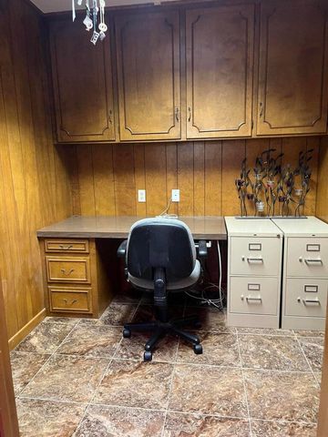 1407 Amarillo Street, Plainview, TX 79072