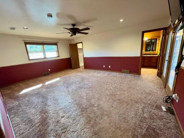 1407 Amarillo Street, Plainview, TX 79072