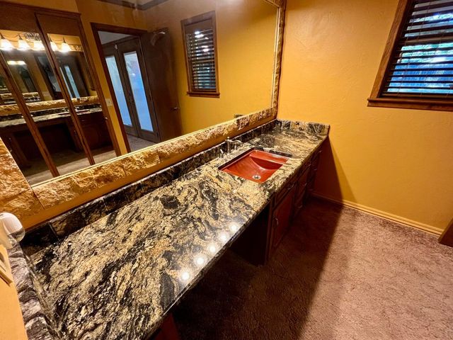 1407 Amarillo Street, Plainview, TX 79072