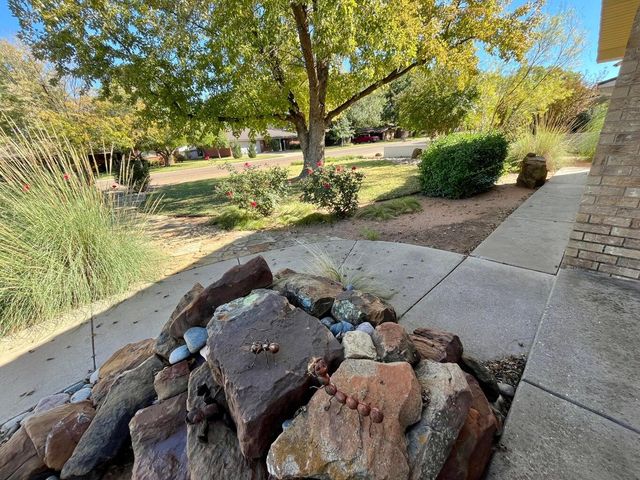 1407 Amarillo Street, Plainview, TX 79072