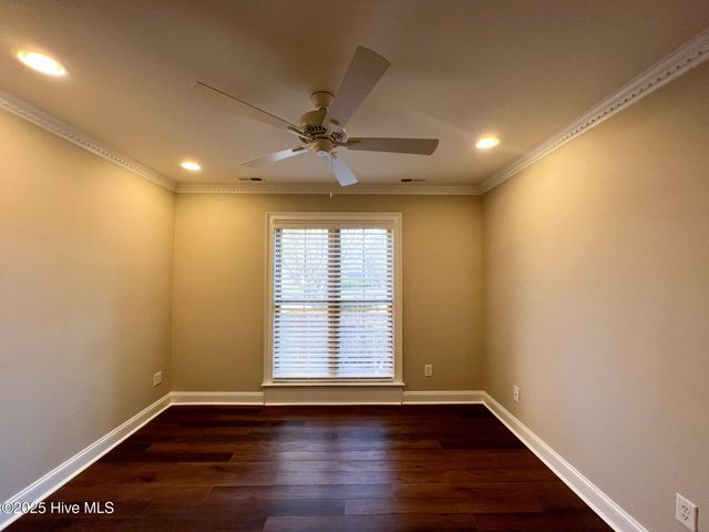 203 Westchester Drive, Morehead City, NC 28557