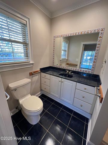 203 Westchester Drive, Morehead City, NC 28557