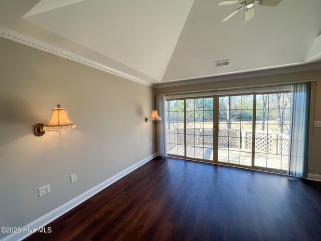 203 Westchester Drive, Morehead City, NC 28557