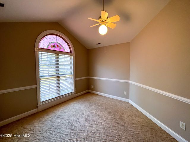 203 Westchester Drive, Morehead City, NC 28557