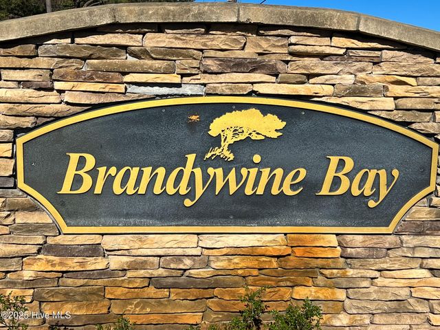 203 Westchester Drive, Morehead City, NC 28557