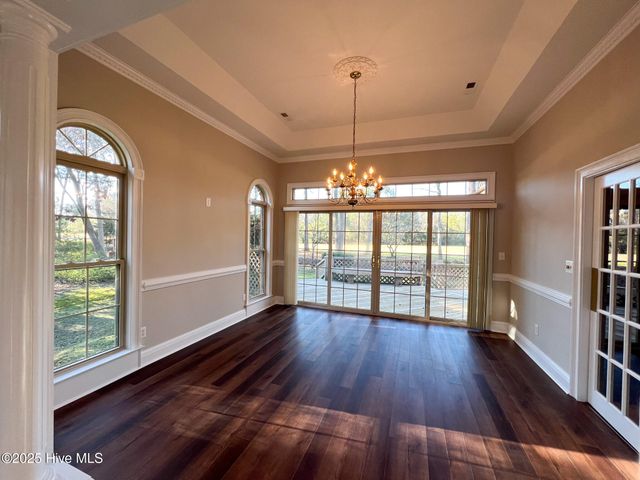 203 Westchester Drive, Morehead City, NC 28557