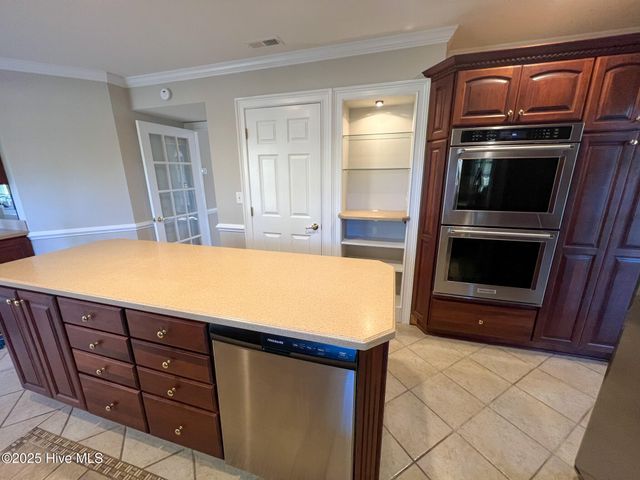 203 Westchester Drive, Morehead City, NC 28557