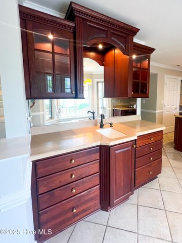 203 Westchester Drive, Morehead City, NC 28557