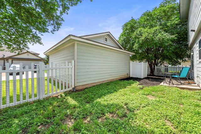 525 Rolling Oak DR, Round Rock, TX 78664