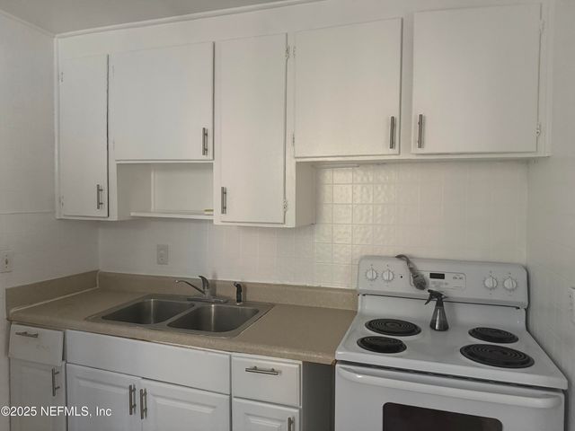 903 MELSON Avenue, Jacksonville, FL 32254