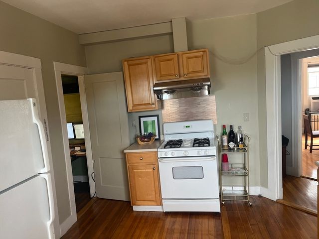 15 Parkton Rd 3, Boston, MA 02130